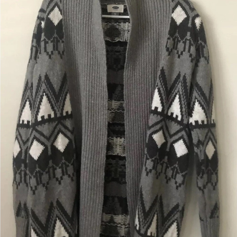Old Navy size XS Gray Geometric Patterned Cardigan chunky knit
